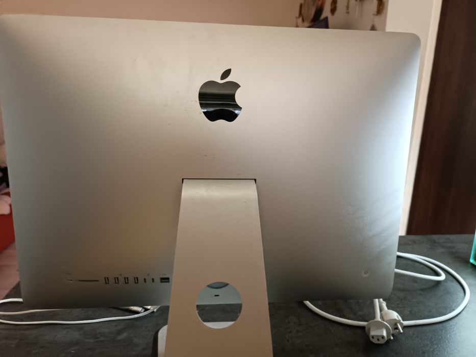 Komputer imac prawie nie używany