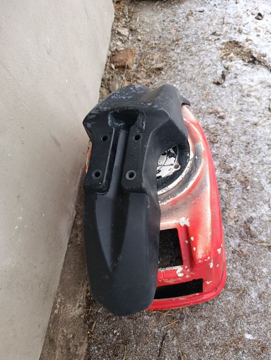 Błotnik przód Aprilia SX 125 nadkole przednie przedniego koła cross A4