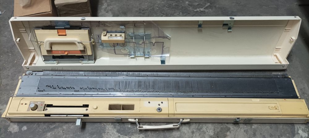 Двухконтурна вязальна машинка Simac-Brother KH-860/KR830: 30 000