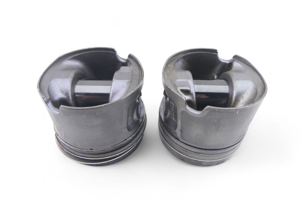 Tłok BMW E60 E61 E90 E91 E92 E87 E83 N47D20A 2.0d