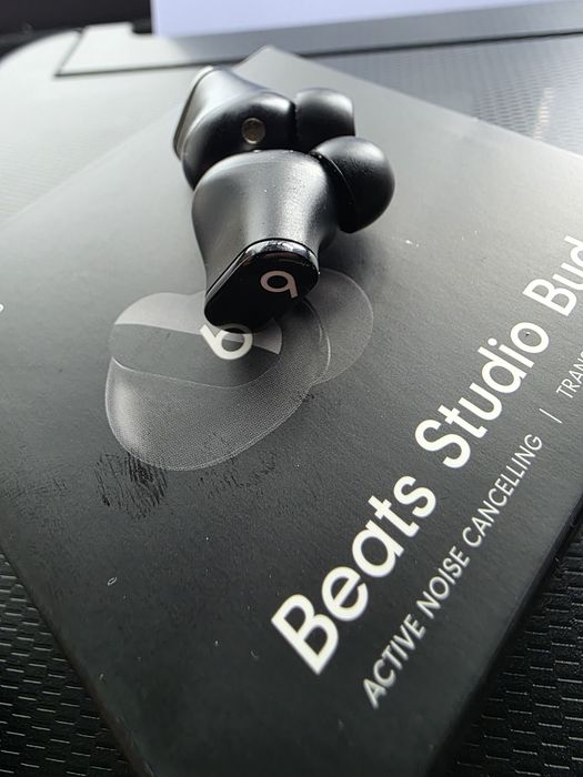 Beats Studio Buds Original