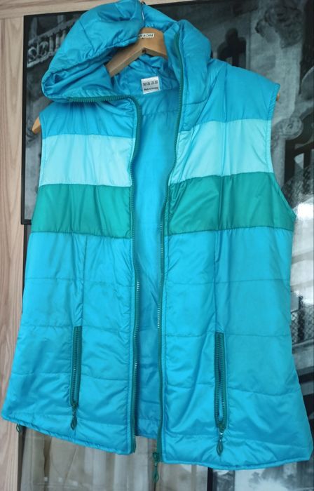 Продам жилетку...