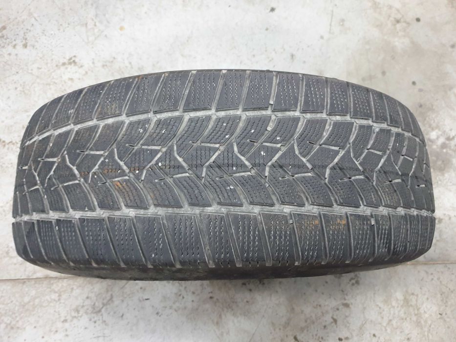 1szt. 235/55/19 105V Dunlop Winter Sport 5 SUV 5mm 2023r [ 10948 ]