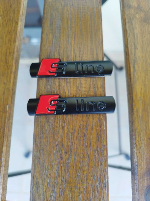 Conjunto de 4 unidades Símbolo / emblema S-line em metal