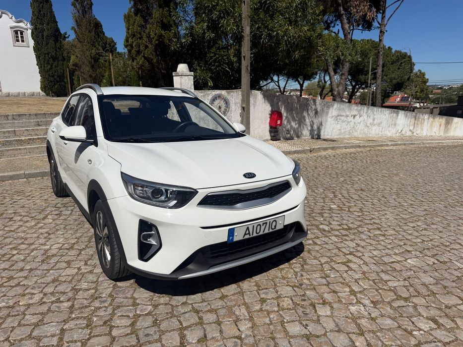 Kia Stonic 1.2 by FILA