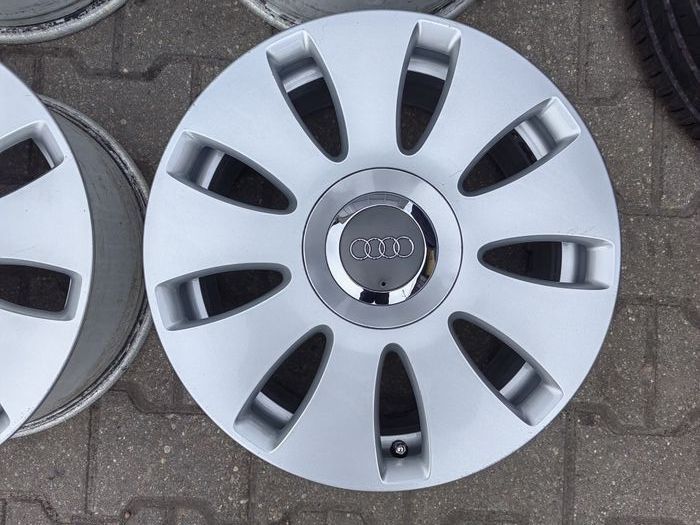 16" Audi A4 B5 B6 B7 8E0 Małysz Z kapslami S-Line VW Sharan Golf Gti Caddy Touran  Skoda Octavia Superb Eos OEM ORYGINAŁ Audi NR74