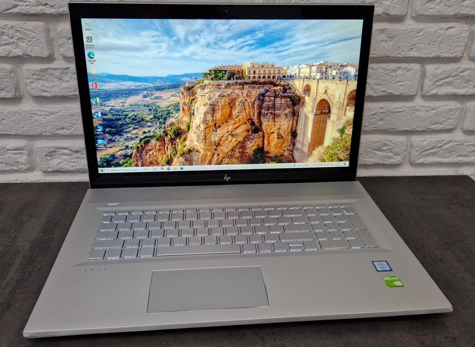 Ноутбук HP Envy i7-8550U/16/128/1 тб /NVIDIA/Ексклюзив