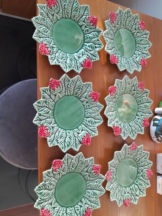 Taça e 6 pratos morangos Bordalo Pinheiro