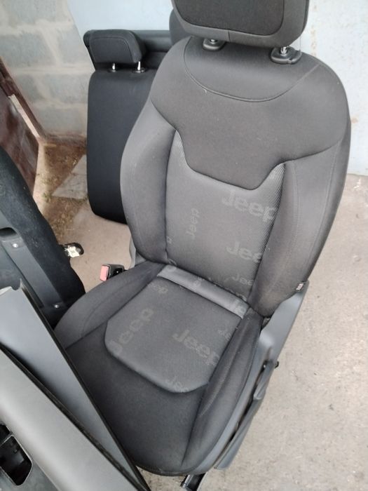 Салон, сиденья Jeep Renegade