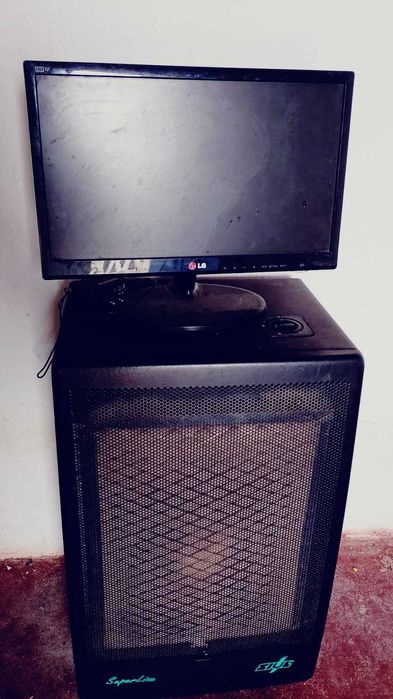 Vendo todas essas coisas por 550