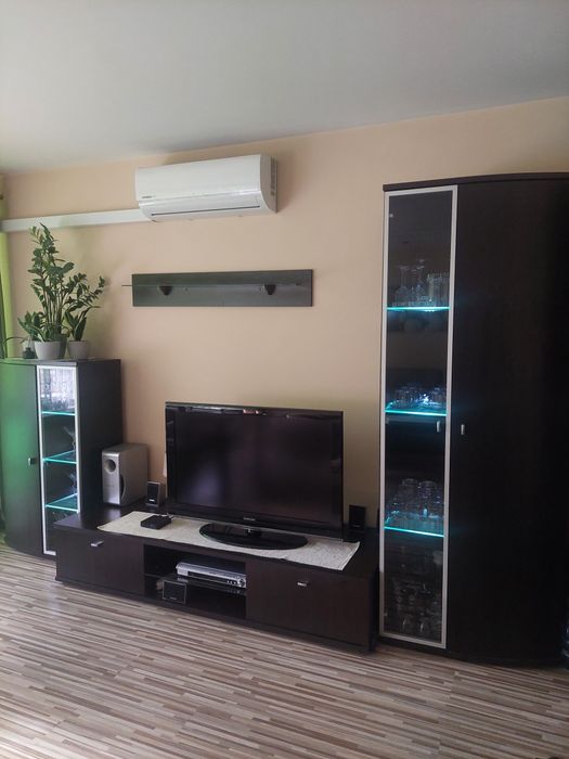 Nowoczesny zestaw mebli do salonu – stan bardzo dobry – Nysa (opolskie