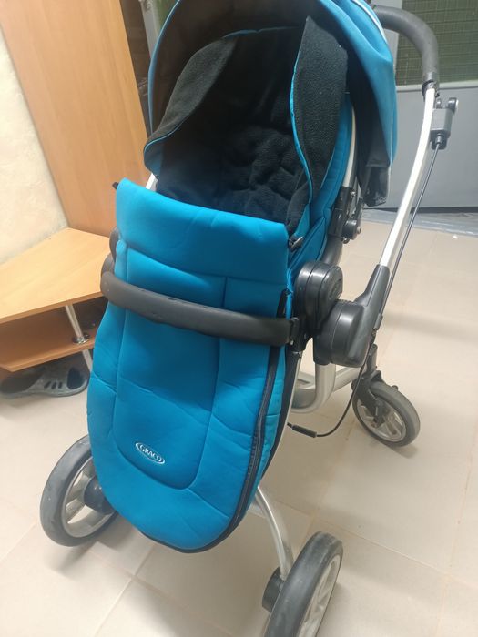 Продам коляску GRACO