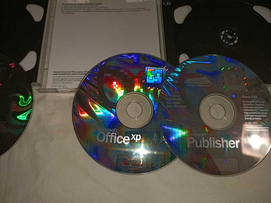 Microsoft Office XP Professional i Publisher PL (2002) KOMPLET 4CD