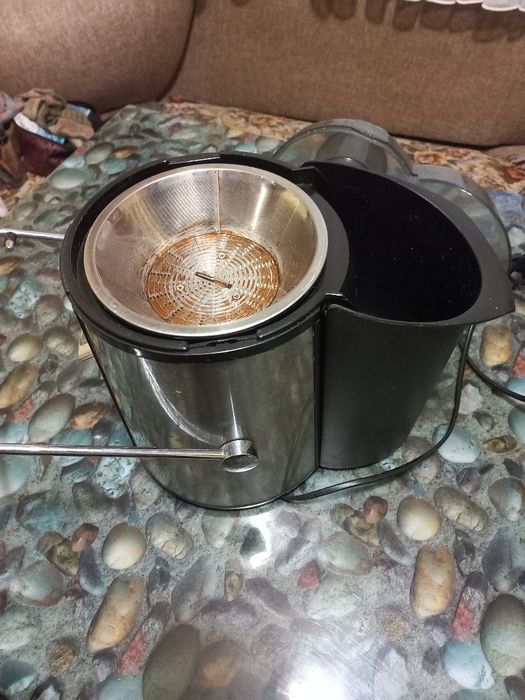 Продам соковыжималку