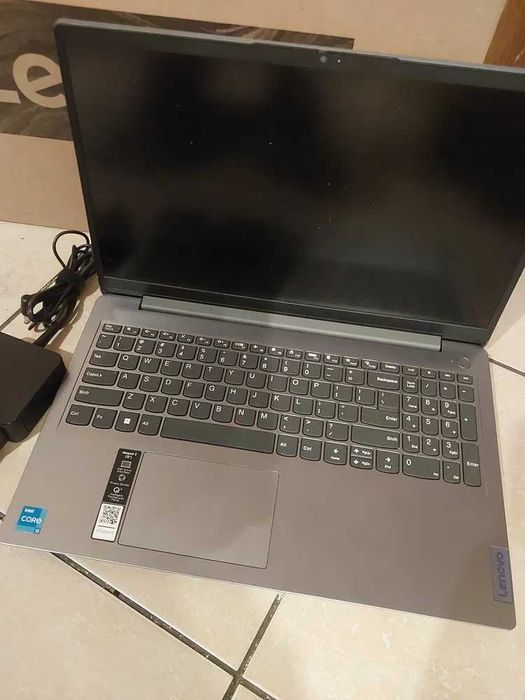 (3060/25 Laptop  Lenovo IDEAPAD 3 15ITL6 15,6 " Intel Core i3