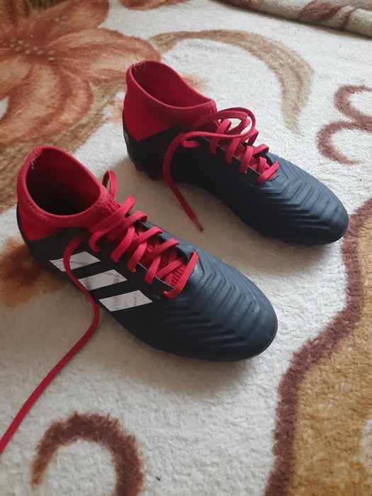 Buty sportowe,korki "firmy adidas