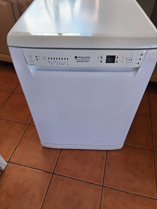 Maquina de  lavar loiça como  nova
