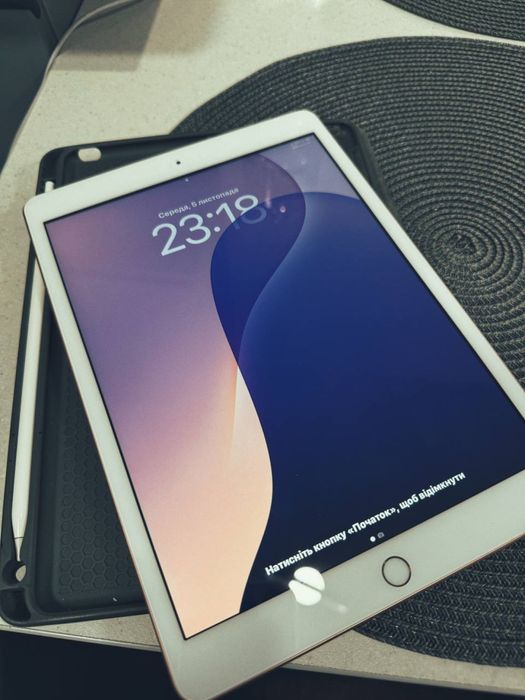 Apple iPad 10.2” (2019)  128GB, Wi-Fi, колір Gold