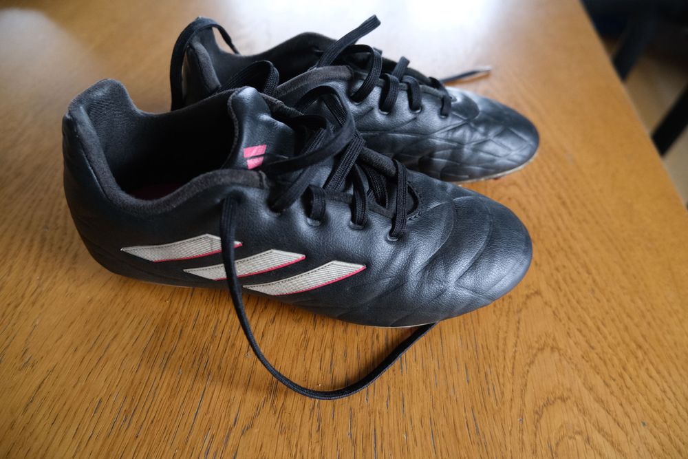 adidas korki   buty do piłki nożnej  r. 33.5