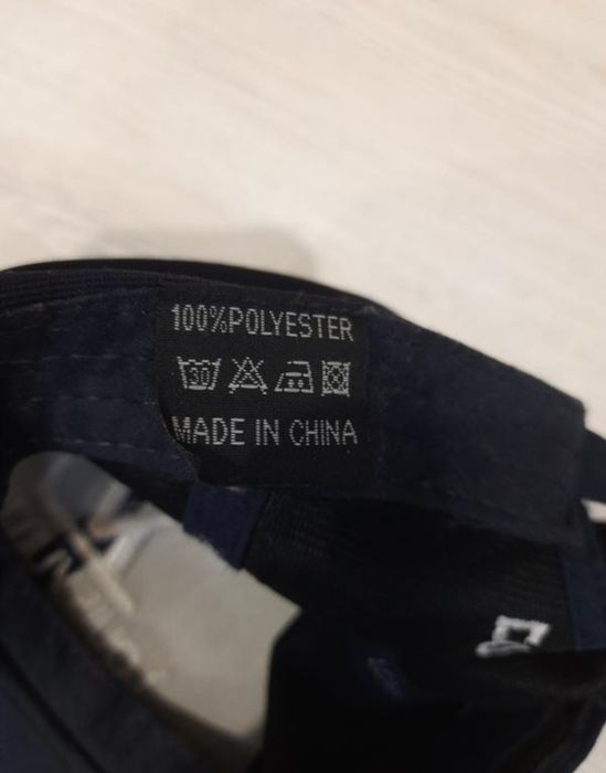 Кепка фірми "LOUIS VUITTON ".