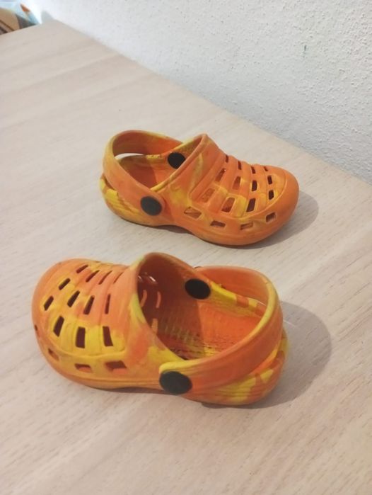 Crocs Panda Tamanho 22/23