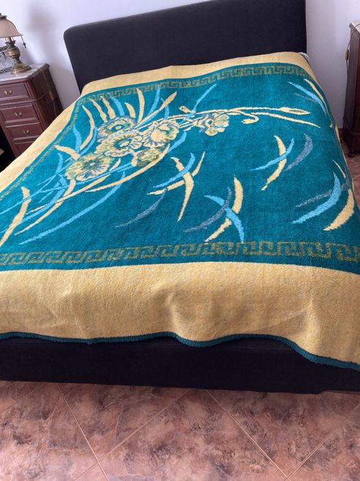 Cobertor quentinho em bom estado