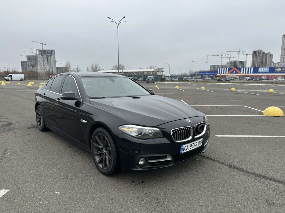 BMW F10 535i 2014 рік
