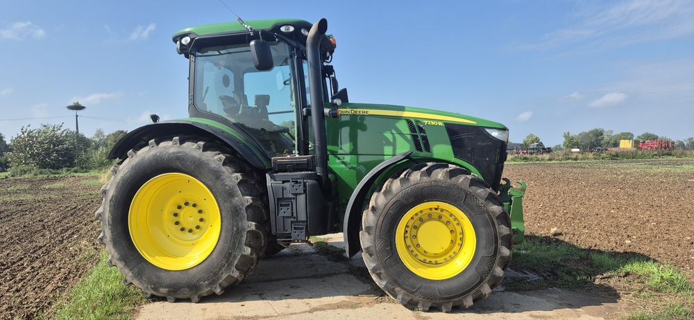 John Deere 7230r