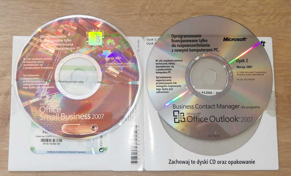 Windows 98, XP, 7, Office 2002, 2007, 2010 CD