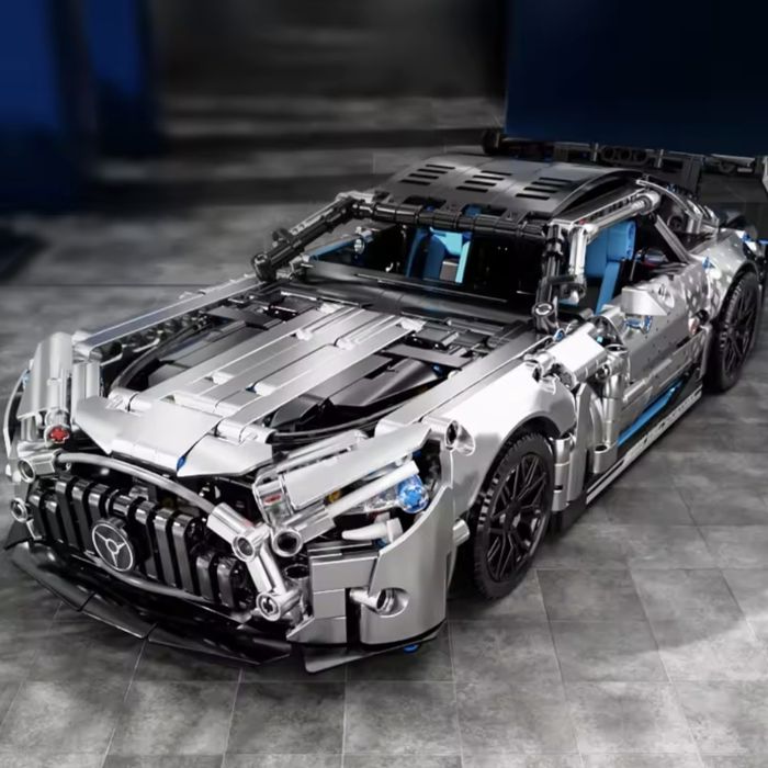 Zestaw klocków Mercedes AMG GTR 1466 elementów