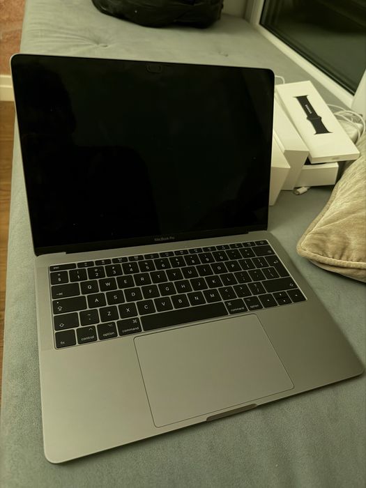 Macbook  Pro 2017 13