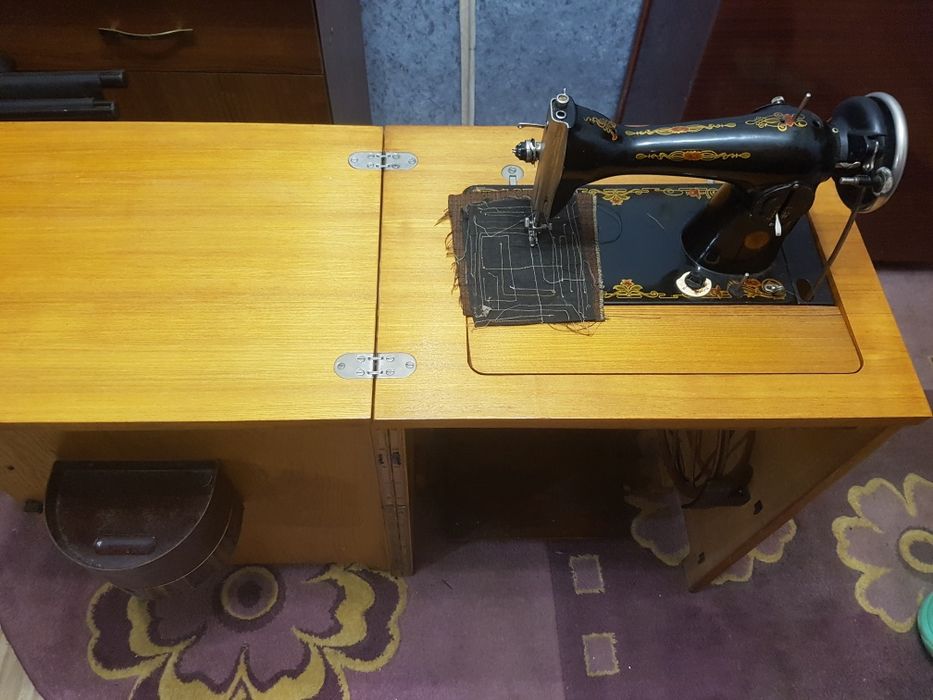 Продам швейну машинку пмз