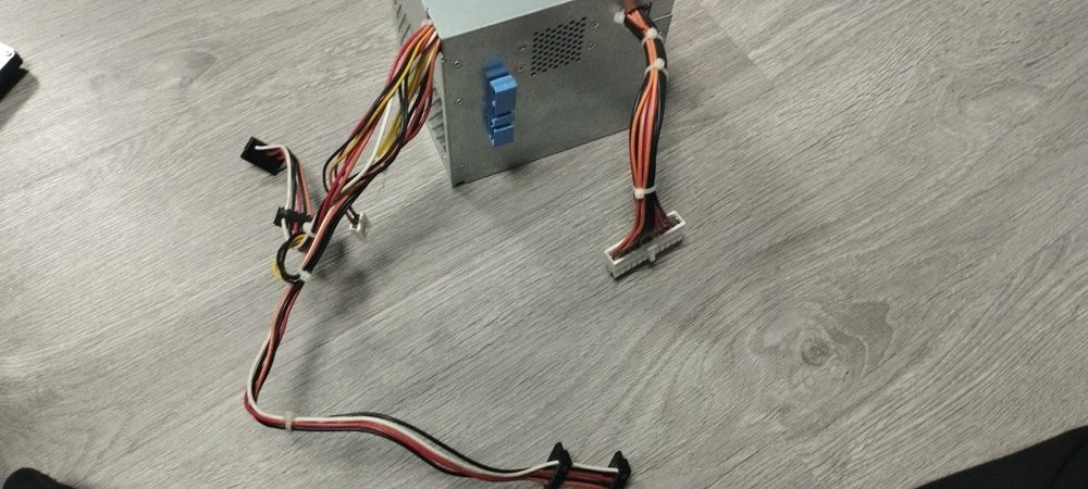 Блок живлення для пк