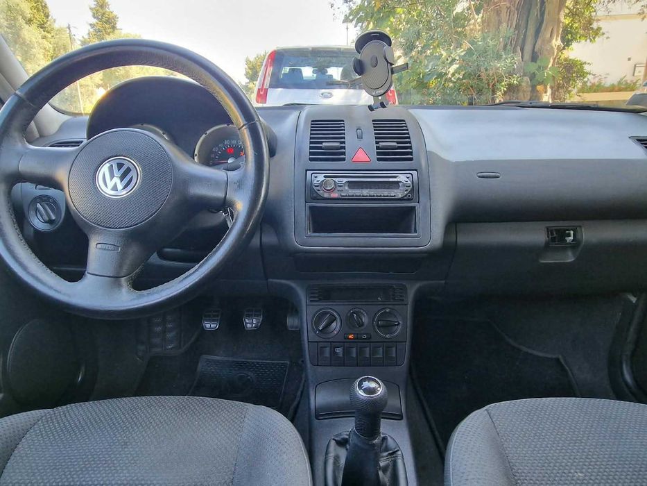VW Polo 1.0 mpi c/ AC - económico e fiável