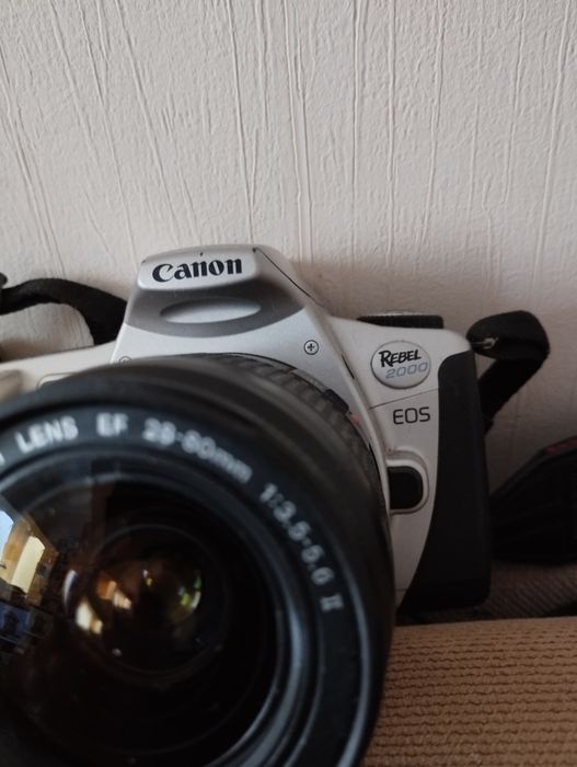 Фотоапарат Canon REBEL 2000 EOS  EF 28-80mm