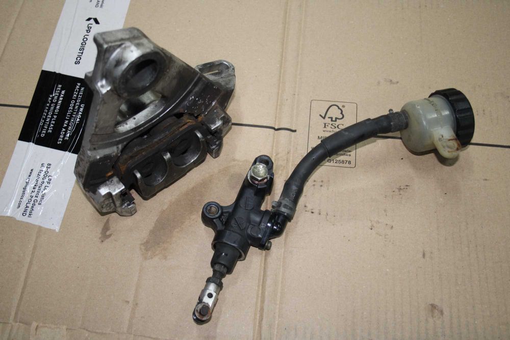 Zacisk Pompa Hamulcowa Yamaha R6 RJ03 99-02