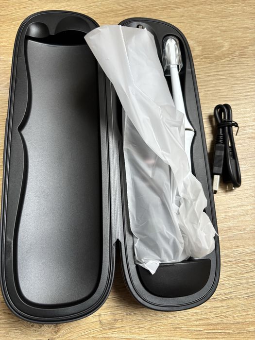 Philips Sonicare HX960K Czarna Szczoteczka soniczna case ładowarka