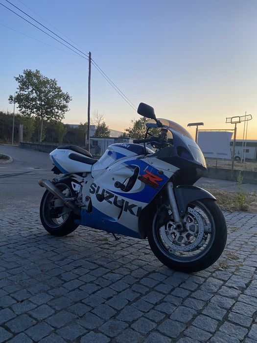 Vendo GSXR 600 SRAD