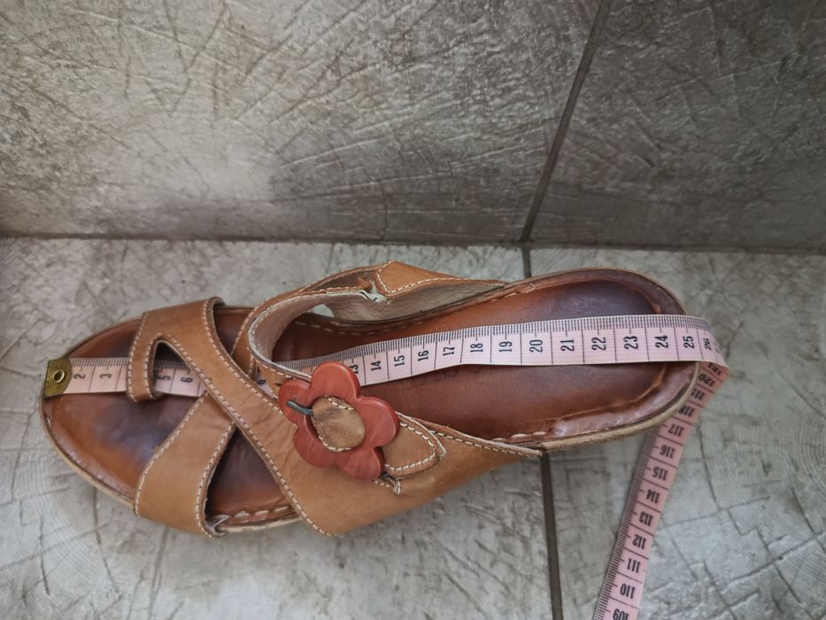 Klapki na koturnie Lasocki 38