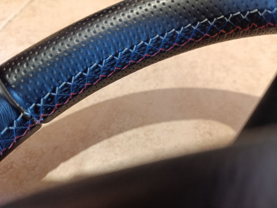 Руль Бмв х5 е70 обшит кожей натуральной