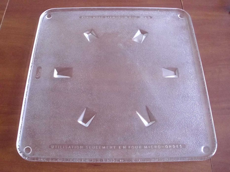 Talerz do mikrofalówki 32 x 32 cm. Moulinex