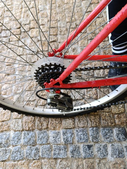 Bicicleta Sirla - Mudanças e Travões Shimano