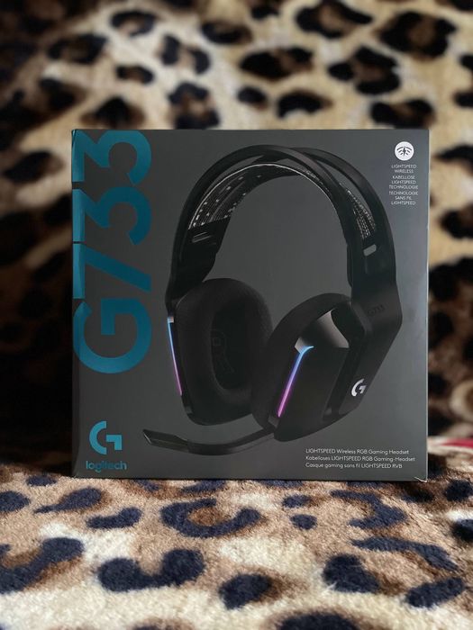 Навушники Logitech G733