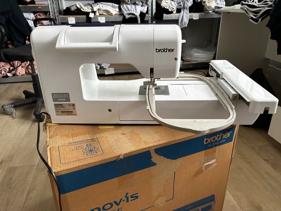 Вишивальна машина BROTHER Innov-is NV 850E.