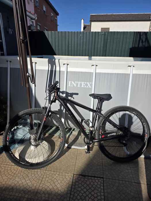 Bicicleta cube .
