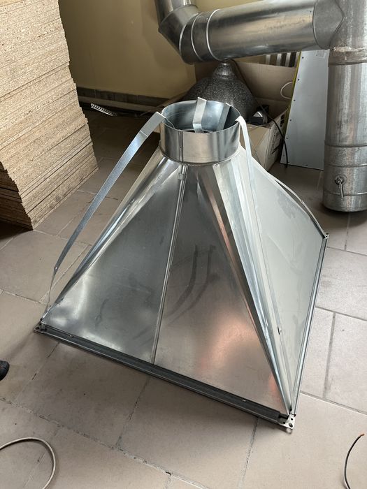 Зонтики, трубы, вытяжки для вентиляции