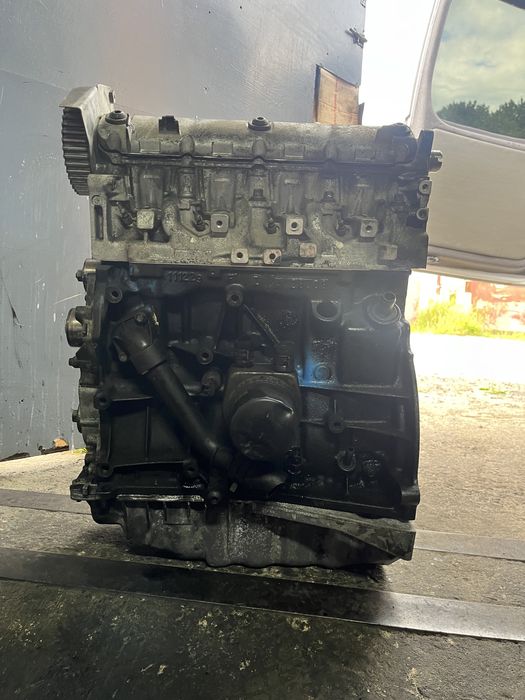Мотор Двигун 1.9 DCI F9K Renault Trafik Opel Vivaro