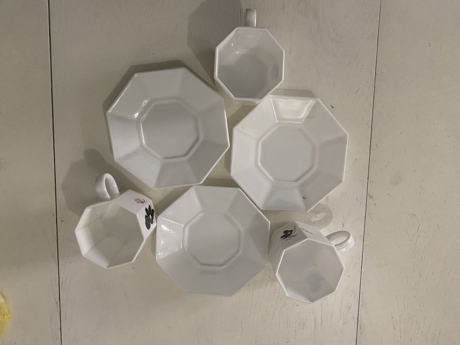 Кофейный набор из фарфора.