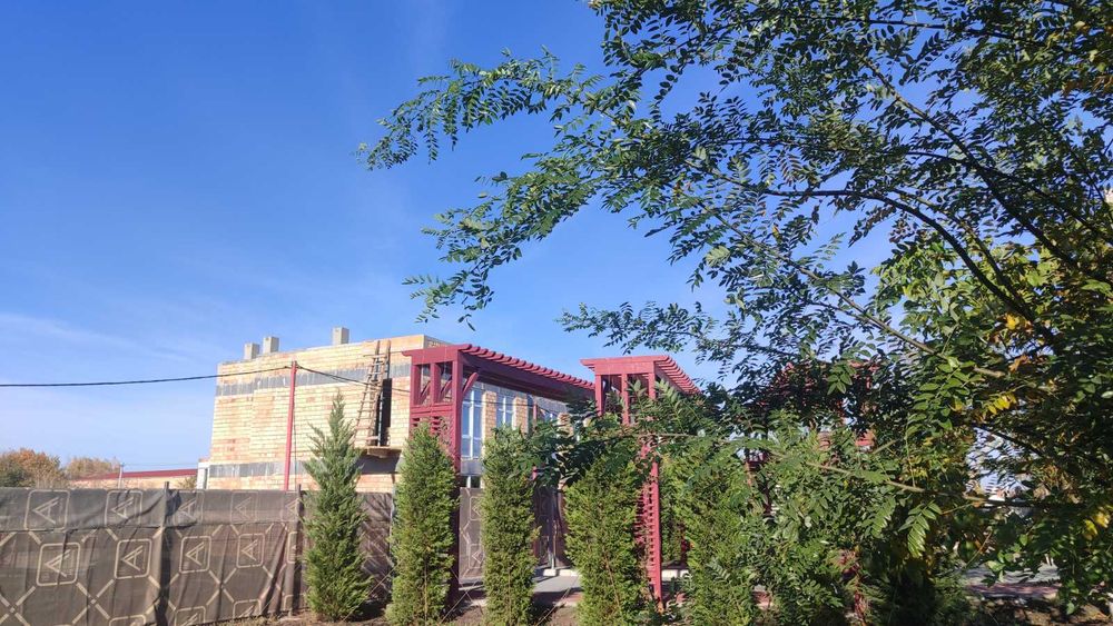 Таунхаус в центре Таирово с бассейном и патио зоной