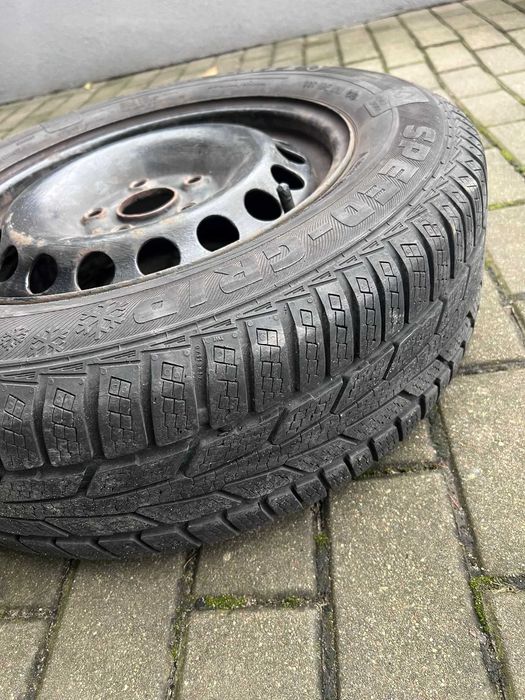 Opony Zimowe z Felgami 195/65/R15 VW Komplet